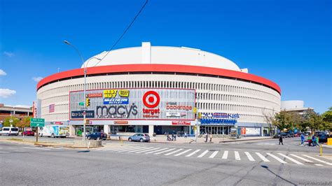 queens center mall store directory.